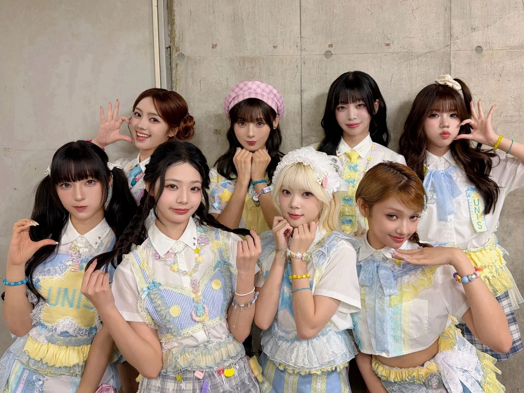UNISメンバーの集合写真