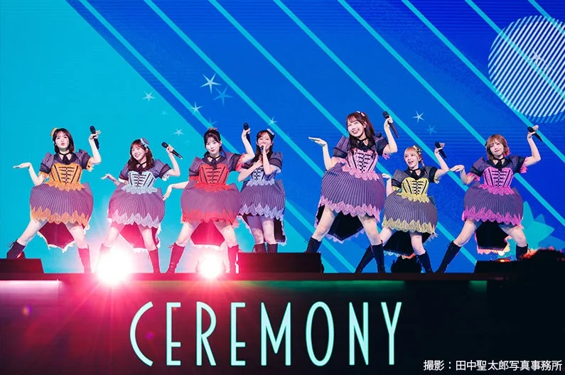 FRUITS ZIPPERのライブパフォーマンス