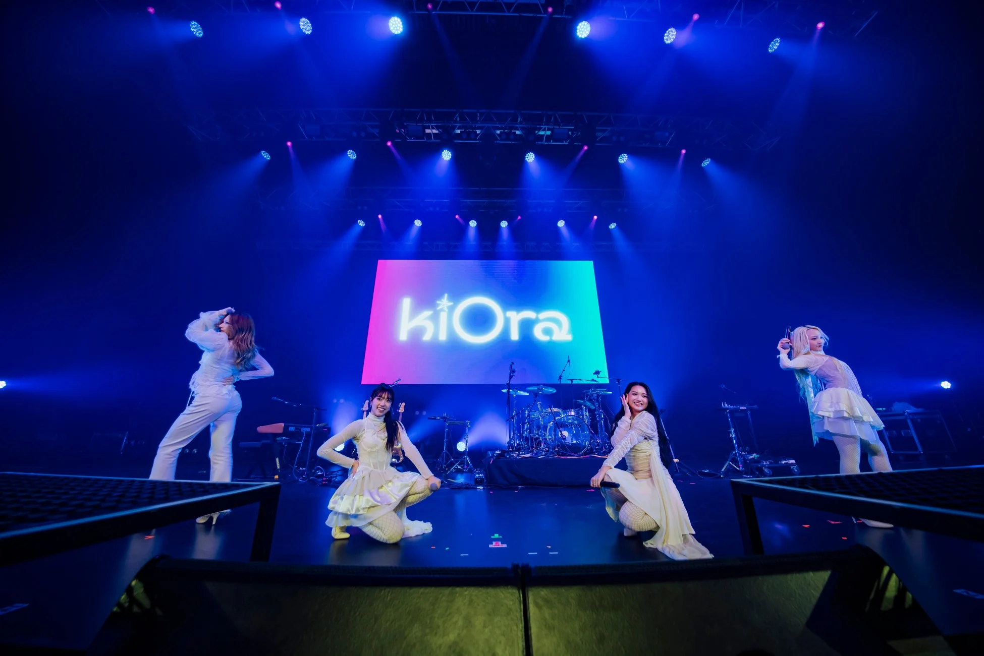 ライブステージ