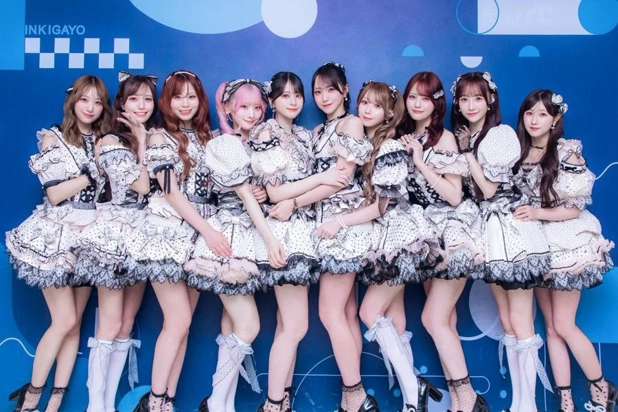 SBS「인기가요(人気歌謡)」出演時の集合写真