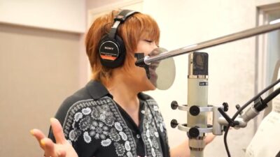【映画『ハナのサンタ』主題歌誕生】声優・歌手・俳優・松本梨香が自身初のクリスマスソング『サンタは君のそばに』を熱唱！児童養護施設の子どもたちと川畑秀雄監督の深い絆から生まれた希望の歌