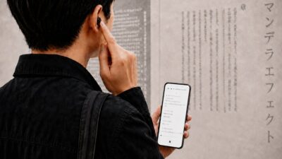 声優・梶裕貴さんが語る『記憶汚染展』のイマーシブ音声ガイド、購入率は平均の約6倍という結果に。